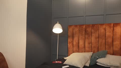 Snapshot of hermionescott chatting on January 2025 09:52:02 PM Hermione Scott online show from January 2025 09:52:02 PM