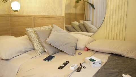 Snapshot of hermionescott chatting on January 2025 12:47:02 PM Hermione Scott online show from January 2025 12:47:02 PM