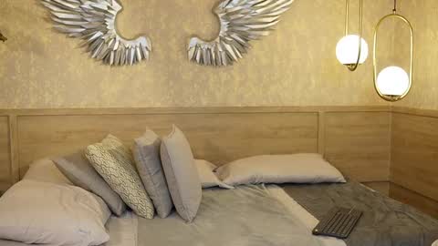 Snapshot of hermionescott chatting on January 2025 01:03:01 PM Hermione Scott online show from January 2025 01:03:01 PM