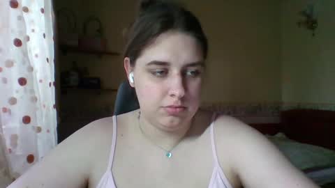 Snapshot of hess_luna_ chatting on April 2026 09:01:01 AM hess_luna_ online show from April 2026 09:01:01 AM