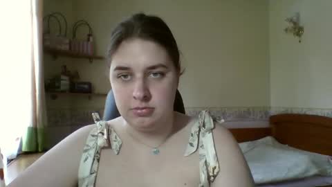 Snapshot of hess_luna_ chatting on April 2026 09:02:01 AM hess_luna_ online show from April 2026 09:02:01 AM