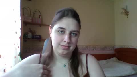 Snapshot of hess_luna_ chatting on April 2026 09:15:01 AM hess_luna_ online show from April 2026 09:15:01 AM