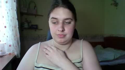Snapshot of hess_luna_ chatting on June 2026 09:14:01 AM hess_luna_ online show from June 2026 09:14:01 AM