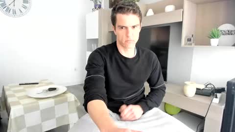 heterooli online show from February 2025 01:43:01 PM