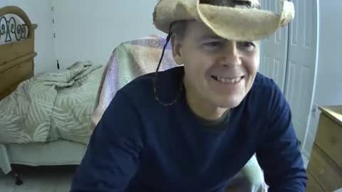 hewes1 online show from January 2025 10:37:01 PM