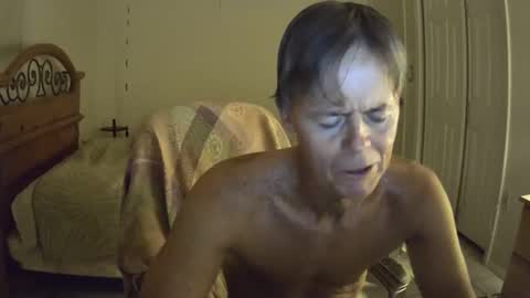 hewes1 online show from December 2025 10:22:02 AM