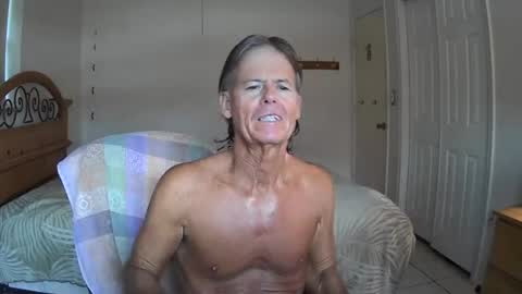Snapshot of hewes1 chatting on July 2026 09:32:01 PM hewes1 online show from July 2026 09:32:01 PM