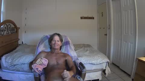 Snapshot of hewes1 chatting on July 2026 11:06:02 AM hewes1 online show from July 2026 11:06:02 AM