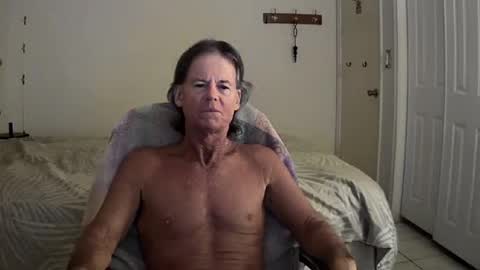 Snapshot of hewes1 chatting on August 2026 10:20:01 AM hewes1 online show from August 2026 10:20:01 AM