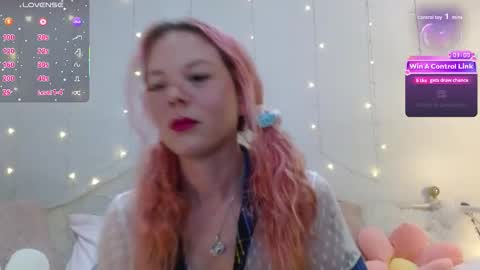 hexbunnie online show from April 2026 02:20:01 AM