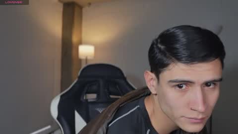 hey_cesard online show from March 2026 10:11:01 PM