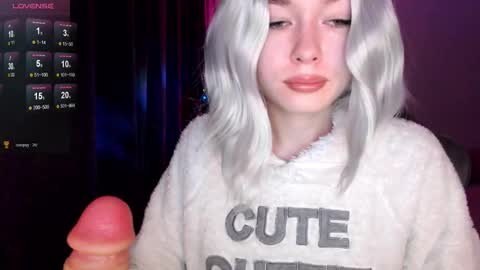 Snapshot of hey_nora_ chatting on December 2024 01:29:02 AM  Nora  online show from December 2024 01:29:02 AM