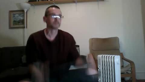 Snapshot of heyafamalam chatting on November 2025 06:03:01 AM heyafamalam online show from November 2025 06:03:01 AM