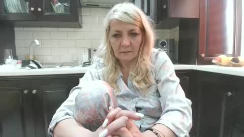 Snapshot of heyheygrey chatting on June 2026 03:59:02 AM Heyheygrey online show from June 2026 03:59:02 AM