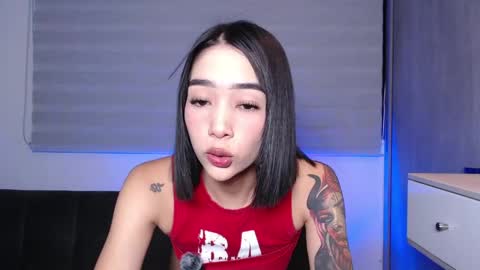 Snapshot of heylaura11 chatting on May 2026 01:23:02 AM Laura online show from May 2026 01:23:02 AM