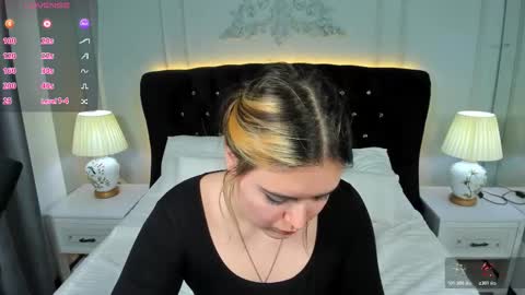 Amazing Mary  online show from November 2025 11:40:02 AM