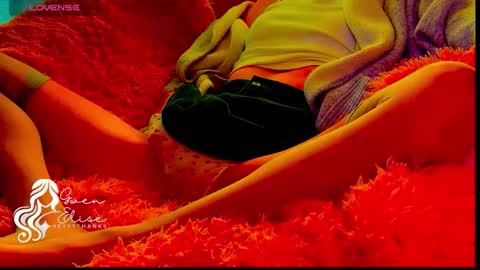 Gwen Elise online show from October 2025 04:42:02 PM