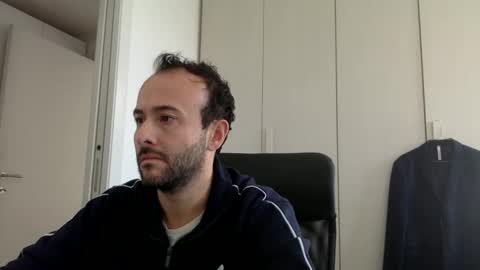 hhombre online show from October 2025 07:17:01 AM