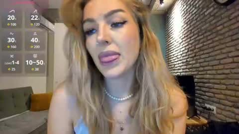 Snapshot of hi_lina chatting on July 2026 02:41:01 AM Hi lina online show from July 2026 02:41:01 AM