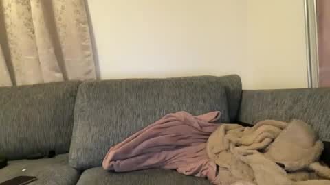 hichemlacoste333 online show from September 2025 12:34:01 AM