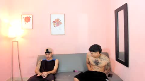 Snapshot of hiddendesire_ chatting on April 2026 08:18:01 PM hiddendesire_ online show from April 2026 08:18:01 PM