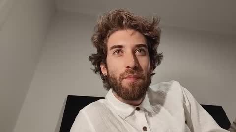 Snapshot of hiddengaze chatting on February 2026 07:28:02 AM HiddenGaze online show from February 2026 07:28:02 AM