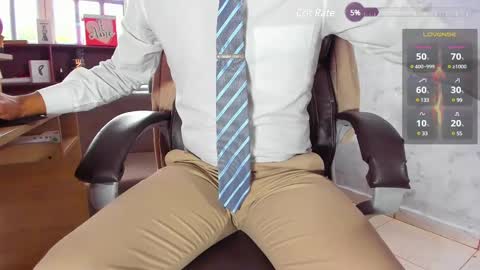 Snapshot of hiddenoffice chatting on February 2025 07:41:01 PM George online show from February 2025 07:41:01 PM