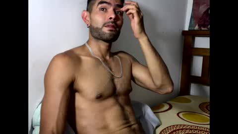 hideonbush online show from April 2026 01:11:02 AM