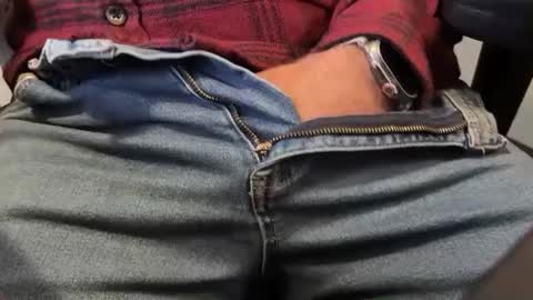 hifrommn1 online show from September 2025 04:33:02 PM