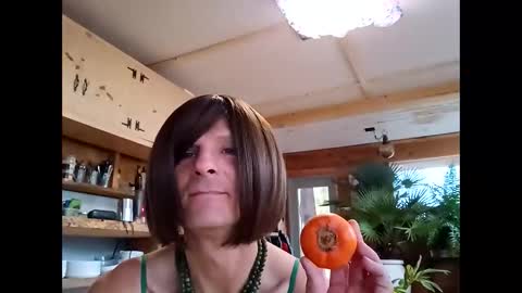 Snapshot of highpine chatting on December 2025 04:24:01 PM Highpine online show from December 2025 04:24:01 PM