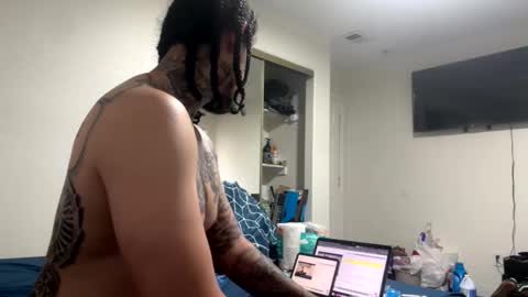 hihello7777 online show from November 2025 09:21:02 PM