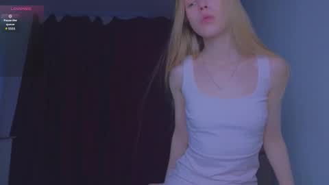 Chloe online show from October 2025 05:30:01 AM