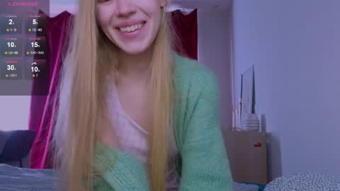 Snapshot of hihi_im_chloe chatting on April 2026 05:51:02 AM Chloe online show from April 2026 05:51:02 AM