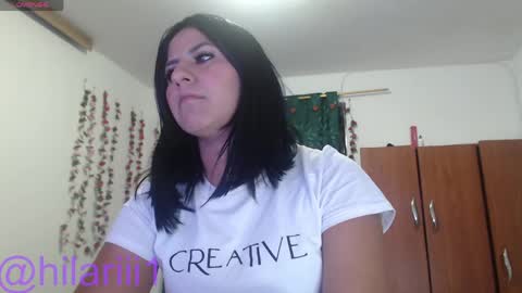 hilaril18 online show from April 2026 06:34:01 PM