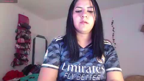 Snapshot of hilari18 chatting on June 2026 02:53:01 AM hilaril18 online show from June 2026 02:53:01 AM