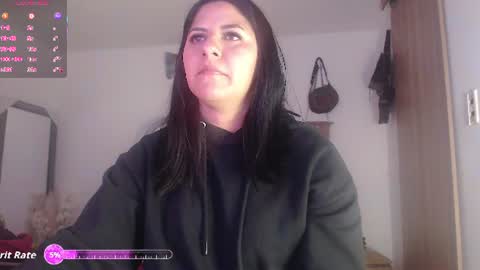 Snapshot of hilari18 chatting on June 2026 07:49:01 PM hilaril18 online show from June 2026 07:49:01 PM