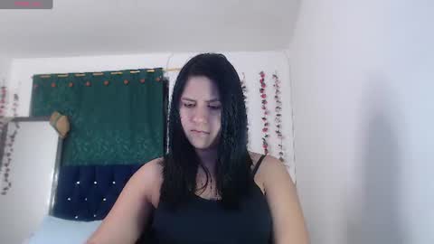 Snapshot of hilari18 chatting on July 2026 06:03:02 PM hilaril18 online show from July 2026 06:03:02 PM