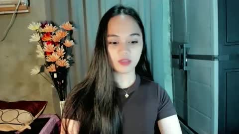 hilarymolly online show from March 2026 03:45:02 AM