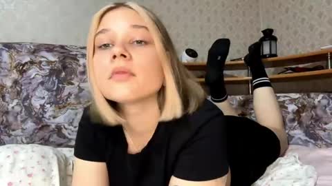 Snapshot of hildeconery chatting on May 2026 03:06:02 PM Julia online show from May 2026 03:06:02 PM