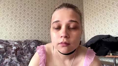 Snapshot of hildeconery chatting on June 2026 07:33:02 AM Julia online show from June 2026 07:33:02 AM