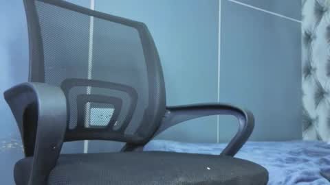  Hillary  online show from October 2025 06:32:01 AM