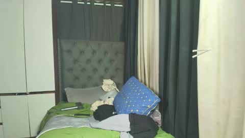 yuricah online show from February 2026 04:05:02 AM