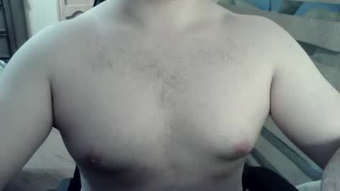 Snapshot of himbo_fox chatting on June 2026 02:31:02 AM Himbo fox online show from June 2026 02:31:02 AM