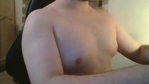 Snapshot of himbo_fox chatting on July 2026 03:25:02 AM Himbo fox online show from July 2026 03:25:02 AM