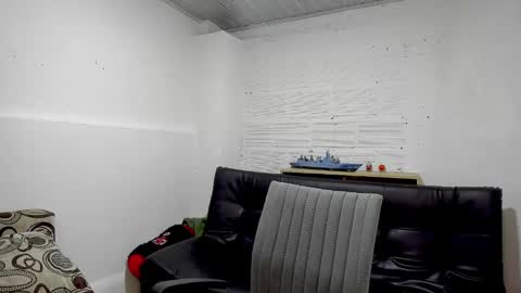 Snapshot of himoreno97 chatting on December 2024 01:02:01 AM Hi moreno online show from December 2024 01:02:01 AM