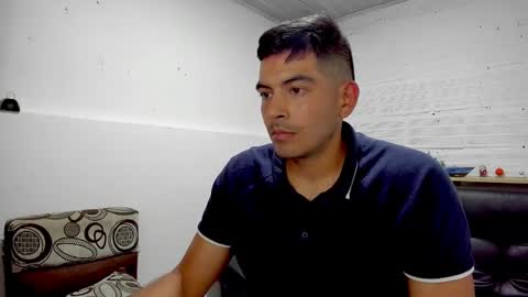 Snapshot of himoreno97 chatting on December 2024 01:00:02 AM Hi moreno online show from December 2024 01:00:02 AM