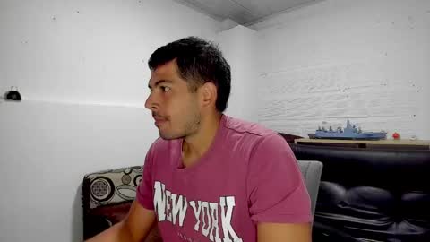 Snapshot of himoreno97 chatting on December 2024 09:09:02 PM Hi moreno online show from December 2024 09:09:02 PM