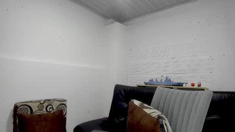 Snapshot of himoreno97 chatting on January 2025 10:21:01 PM Hi moreno online show from January 2025 10:21:01 PM