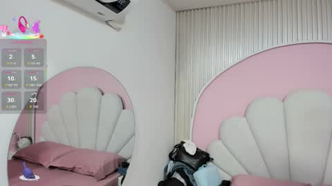 hinata_dolly online show from December 2025 11:06:02 AM