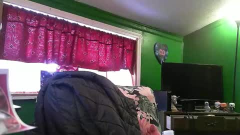 Snapshot of hippiedad333 chatting on February 2026 09:56:02 PM hippiedad333 online show from February 2026 09:56:02 PM